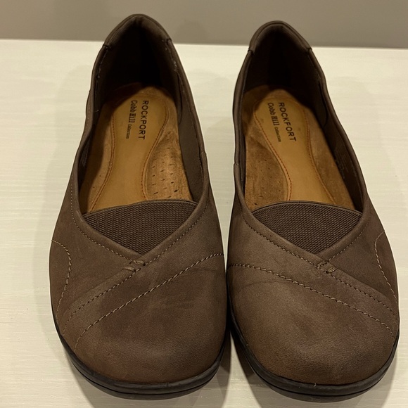 Vintage Brown Flats - Picture 1 of 7